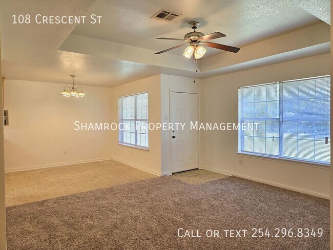 Building Photo - Connally ISD Duplex