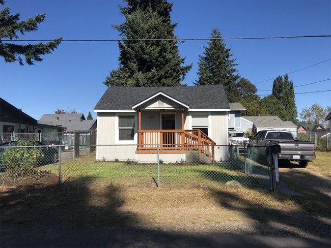 Building Photo - 4128 W F St