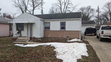 Building Photo - 506 Lakeside St