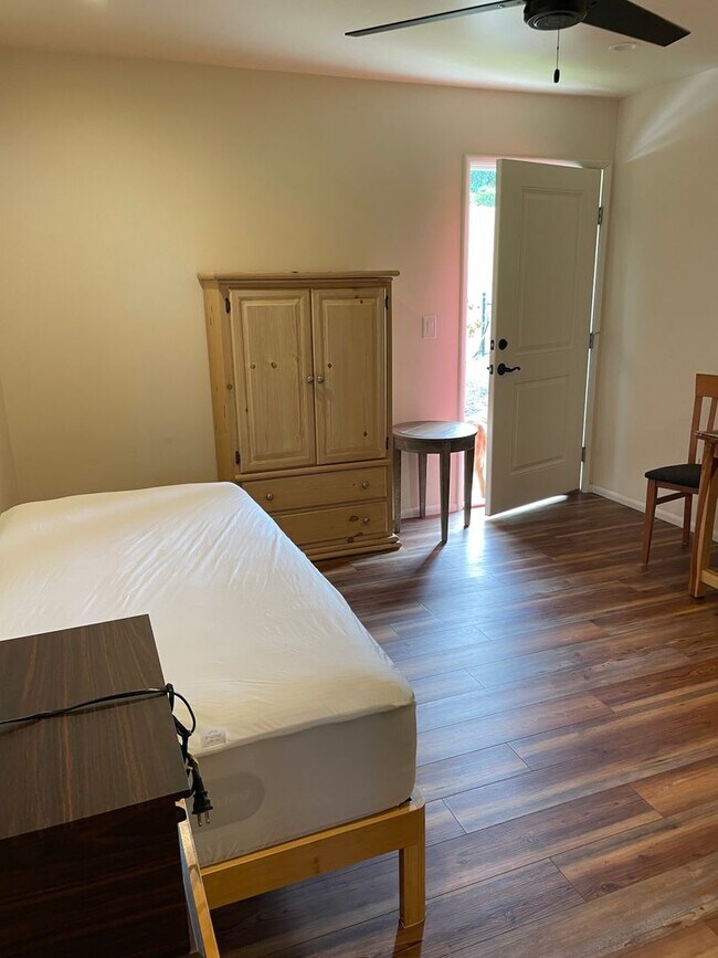 Foto del edificio - Private Studio on 5 Acres