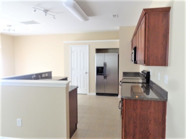 Foto del edificio - 14804 Castletown House Drive