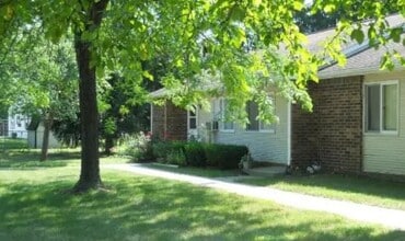 Building Photo - 120 N Pleasant St