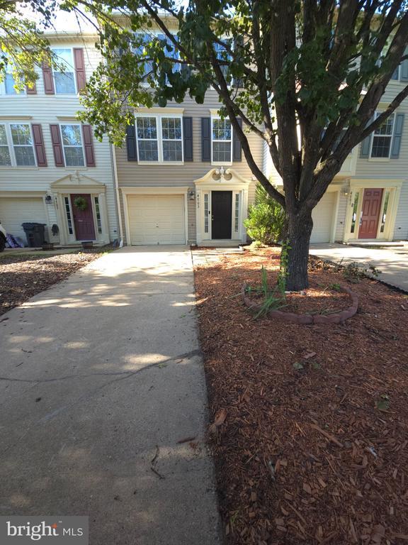 Building Photo - 4703 Colonnade Way