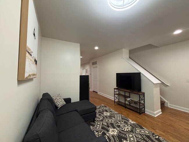 Foto del edificio - 4080 Spring Garden St