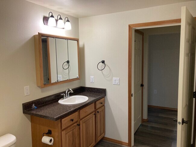 Building Photo - 769-712 12th St