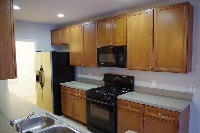 Foto del edificio - 17052 Dorman Rd