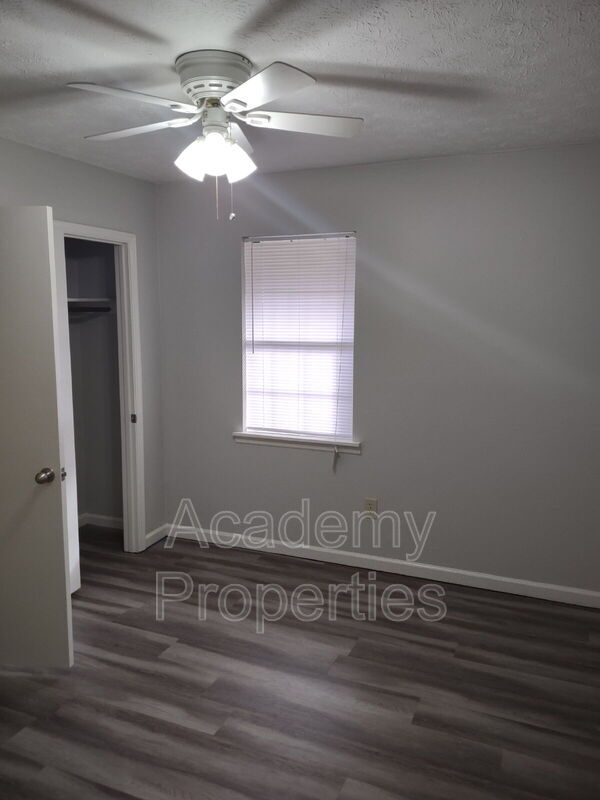 Foto del edificio - 106 Richard Way