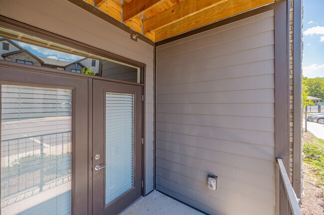 Building Photo - Evolve New Hope Farm