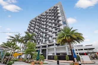 Building Photo - 5252 NW 85th Ave