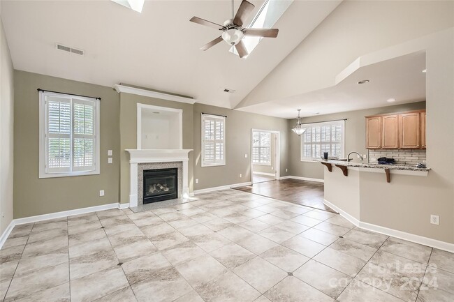 Building Photo - 1905 Silk Pond Dr