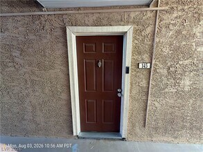 Building Photo - 5161 River Glen Dr