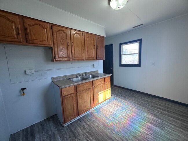 Foto del edificio - 1005 Giddings-