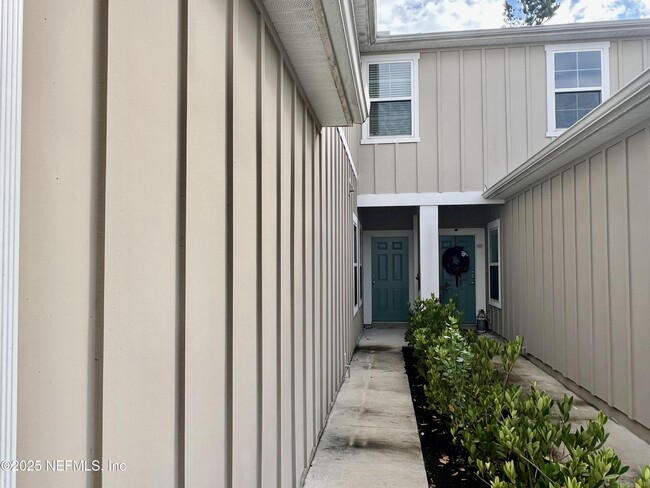 Building Photo - 959 Observatory Pkwy