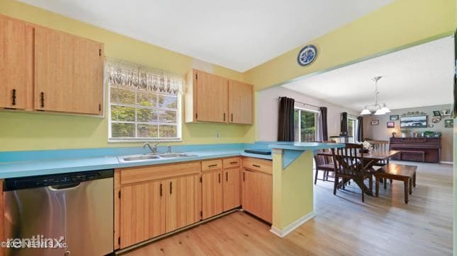 Building Photo - 3 br, 2 bath House - 294 Shores Blvd