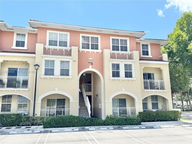Foto del edificio - 10850 NW 89th Terrace