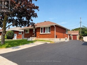 Building Photo - 735 Borthwick Ave