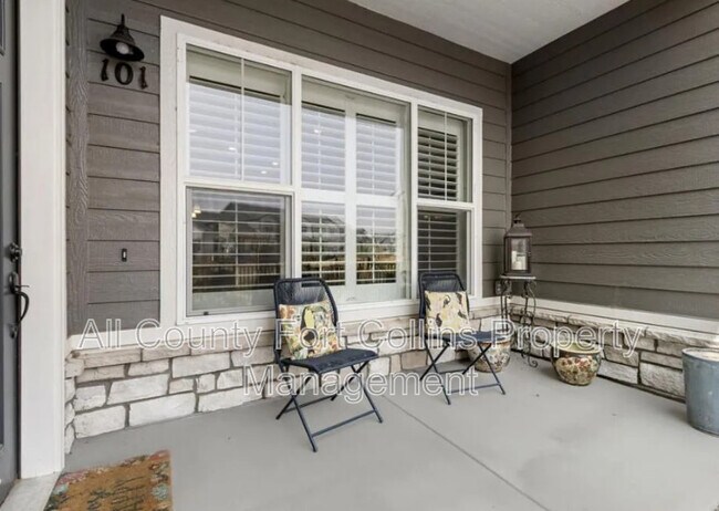 Building Photo - 4180 S Park Dr