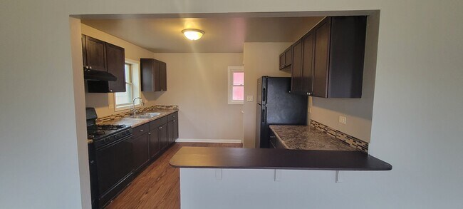 Foto del edificio - 22404 Lawndale Ave