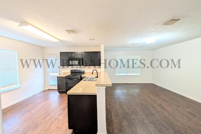 Foto del edificio - 15566 Kiplands Bend Dr