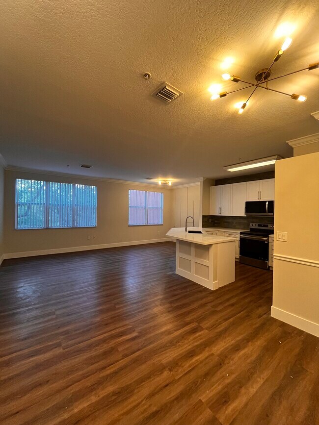 Foto del edificio - 4602 SW 160th Ave