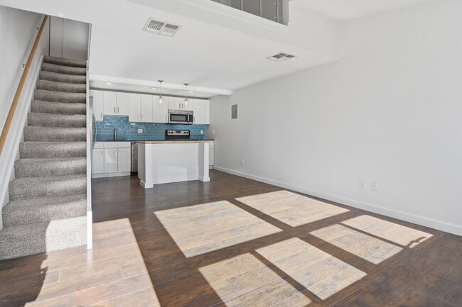 Photo - $1,540.95- 1 Bed, 1 Bath Lofted Apartment in Lakewood with Central AC!