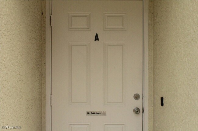 Foto del edificio - 703 SE 8th Terrace