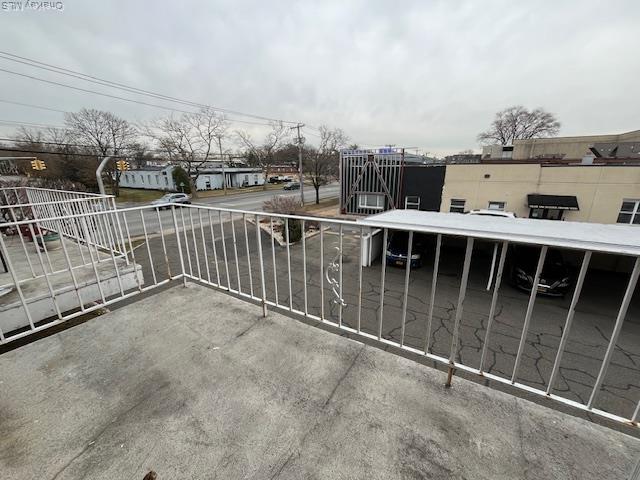 Foto del edificio - 84 Shore Rd