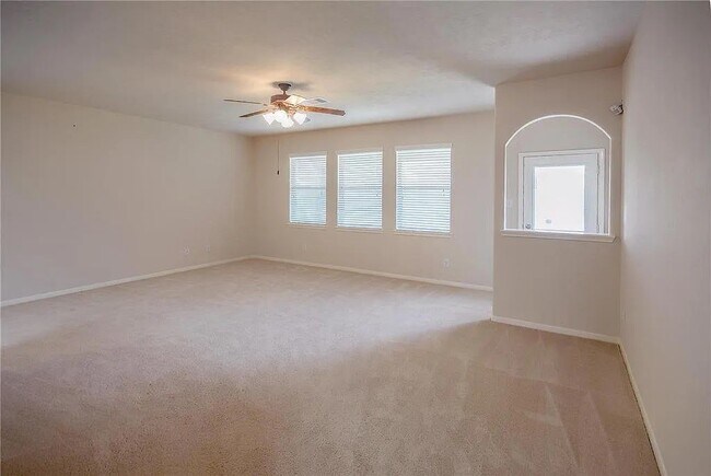 Foto del edificio - 8911 Willow Wind Ln