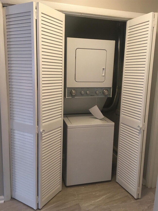 Foto del edificio - 767 Greenwood Ave NE