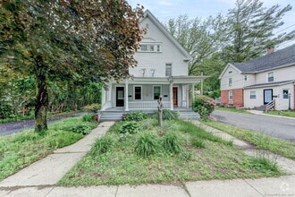 Building Photo - 1740 Farmington Ave
