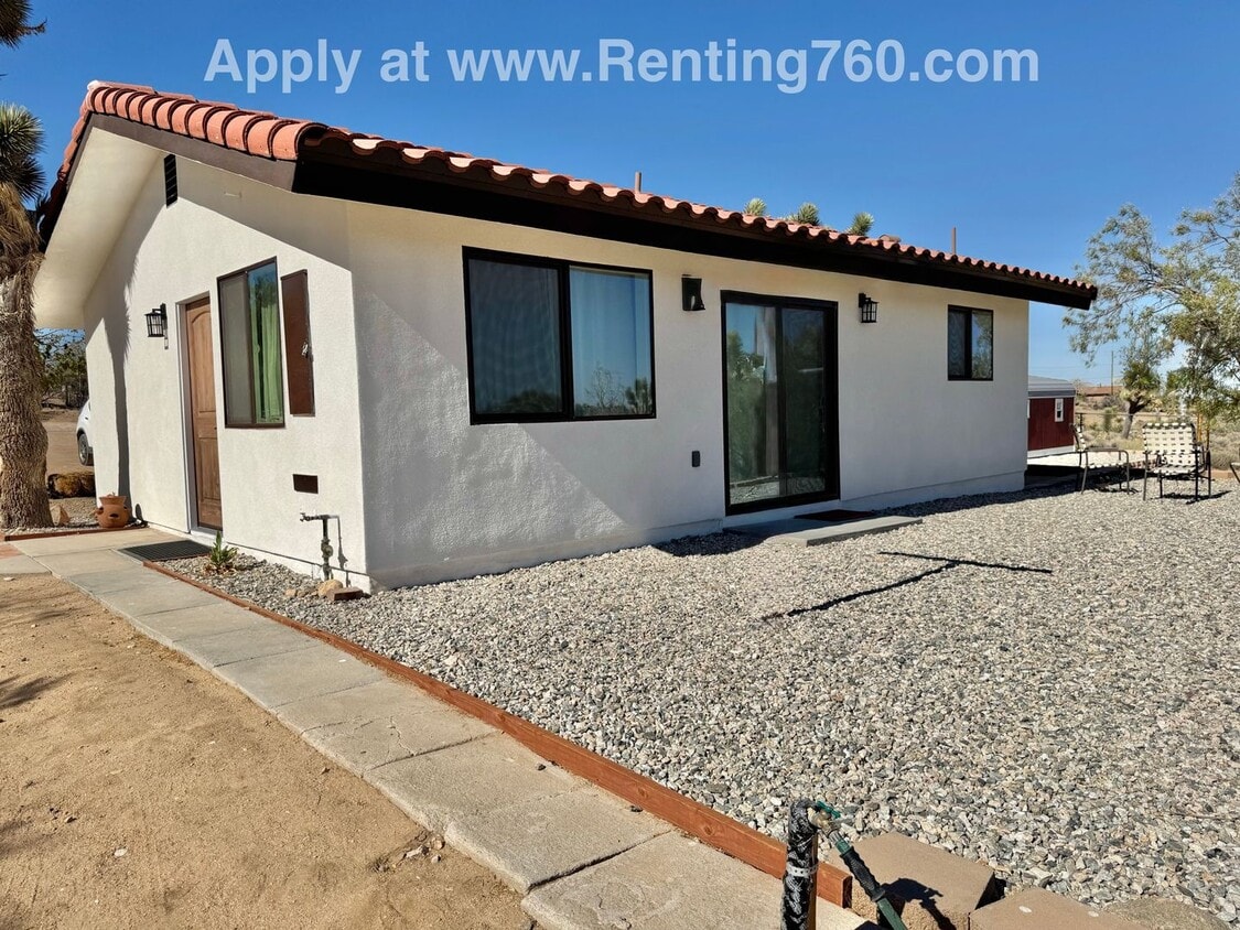 Primary Photo - New 2 Bedroom 1 Bathroom Home!!