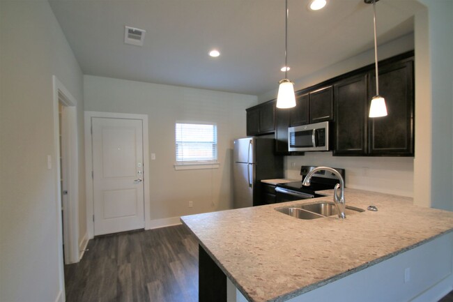 Building Photo - 209 Stewart Bend Ct