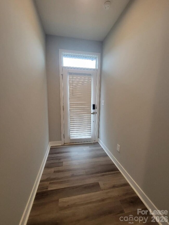 Foto del edificio - 3633 S Tryon St