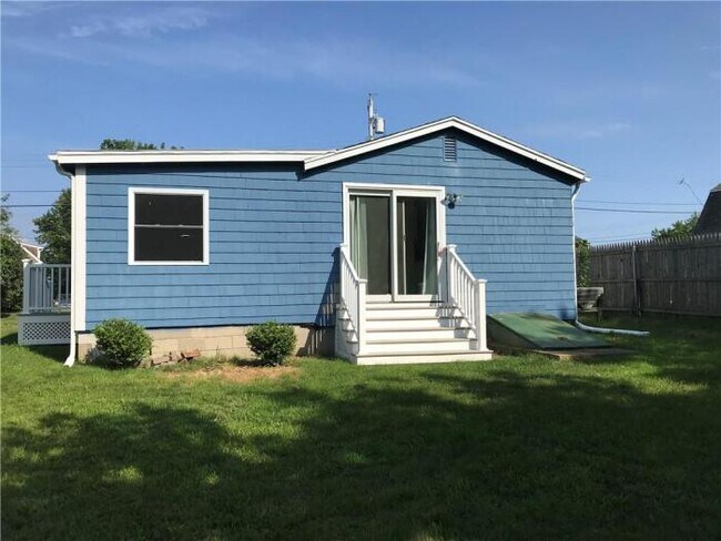 Foto del edificio - 2 bedroom in Portsmouth RI 02871