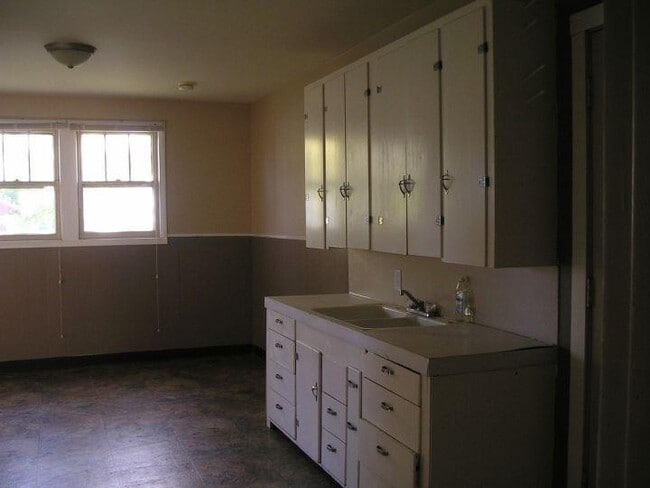 Building Photo - 1 bedroom in Billings MT 59101