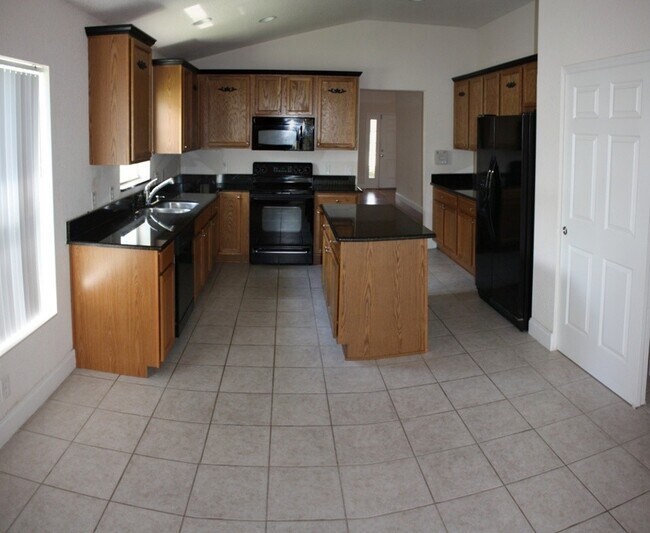 Foto del edificio - 4095 SW 51st Ct