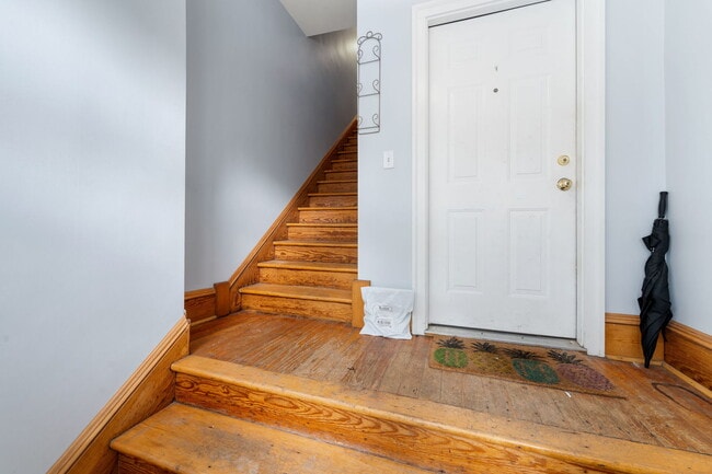 Building Photo - 2744 W Haddon Ave