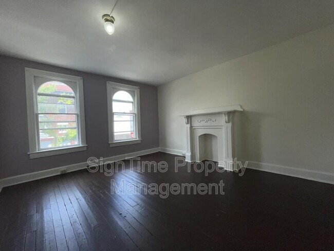 Foto del edificio - 111 E Washington St