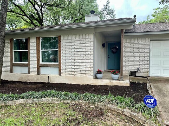 Foto del edificio - 2715 Alderwood Dr
