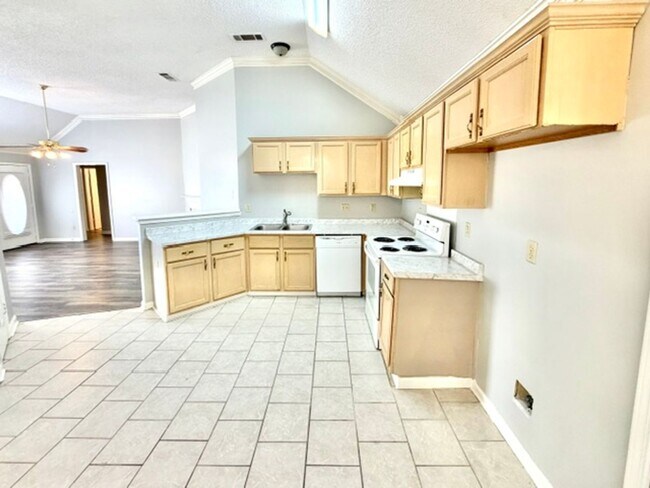 Building Photo - 4839 Callaway Hills Dr
