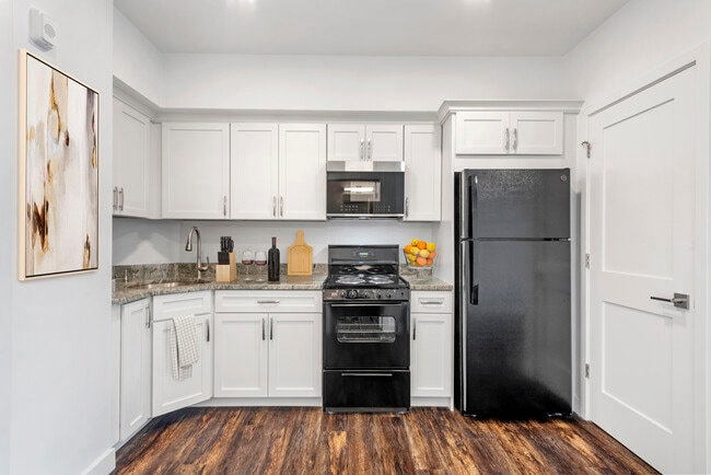 Building Photo - Riverway Apartments