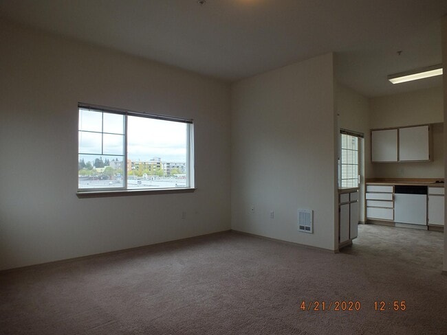 Building Photo - 12549 28th Ave NE