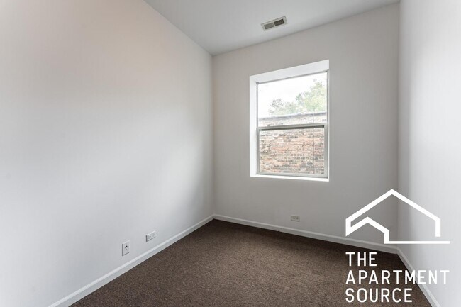 Foto del edificio - 5054 N Winthrop Ave