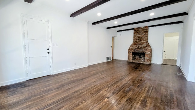 Photo - 1816-18225 N Harvard Blvd (Los Angeles, CA) Apartment
