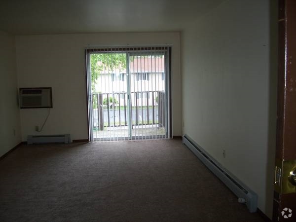 Living Room - Jefferson Park Apartments