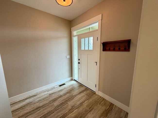 Foto del edificio - 3 Bedroom 2 Bath Single Family House