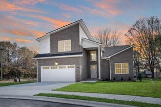 Building Photo - 533 Halifax Ct