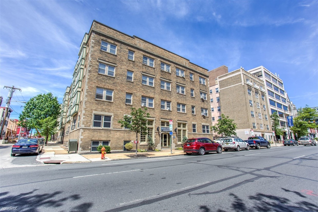 Primary Photo - 4039 Chestnut St
