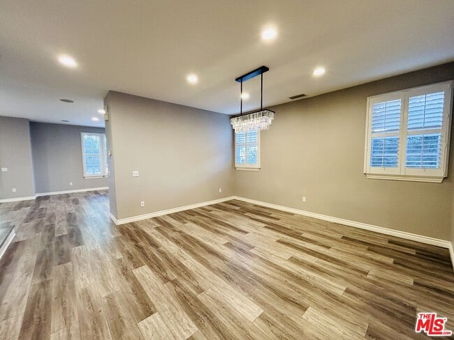 Building Photo - 4701 Luna Ct