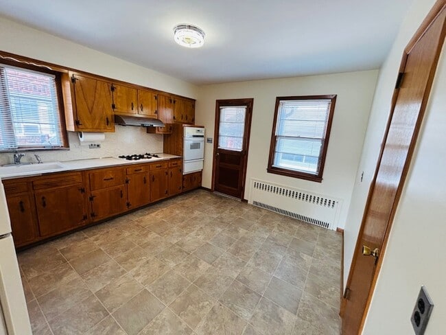 Photo - 20 Union Ave House